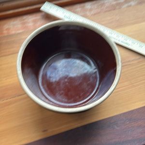 Collectible pottery 7 " brown mixing bowl primitive